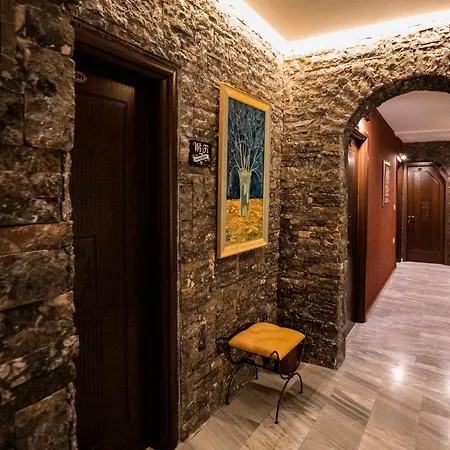 Hotel Eden Boutique Korce