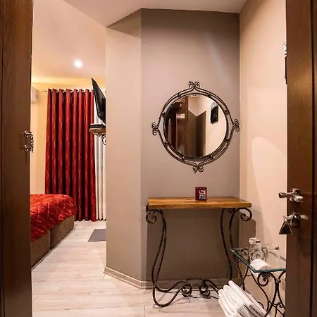 Eden Boutique Hotel 4*