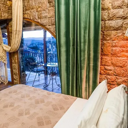 Eden Boutique Hotel 4*