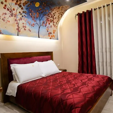 Eden Boutique Hotel 4*