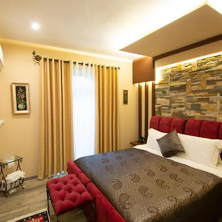 Eden Boutique 4* Κορυτσά