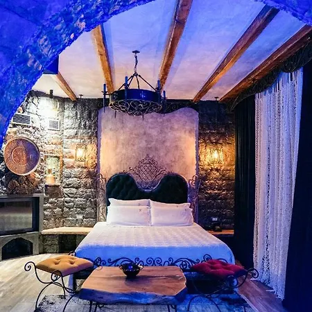 فندق Eden Boutique 4*