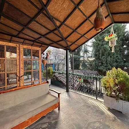 Eden Boutique Hotel Korce